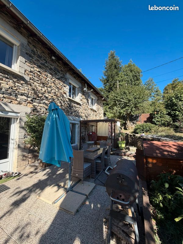 Maison 4 pièces 130 m² · à Saint-Hostien · 130 m² · 896 €/mois