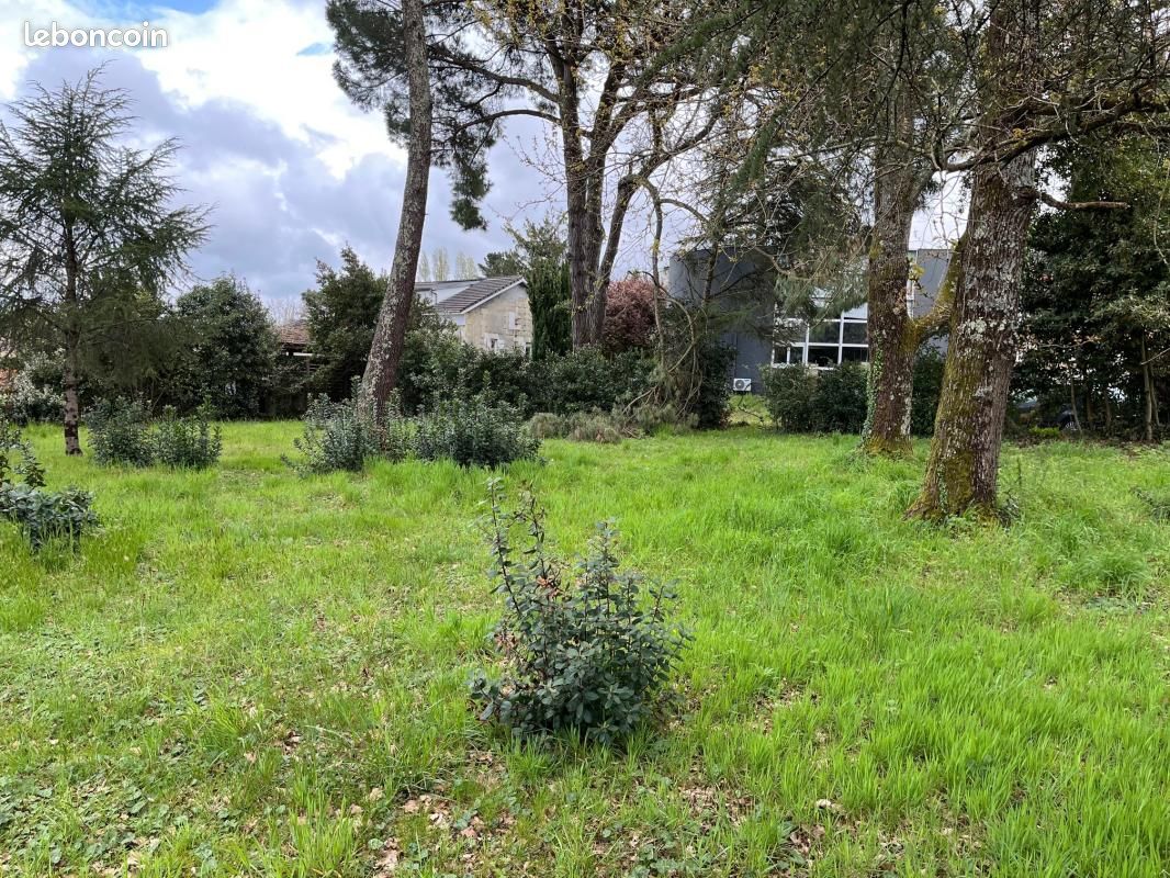 Terrain 280 m² Saint Loubes · à Saint-Loubès · 97 000 €