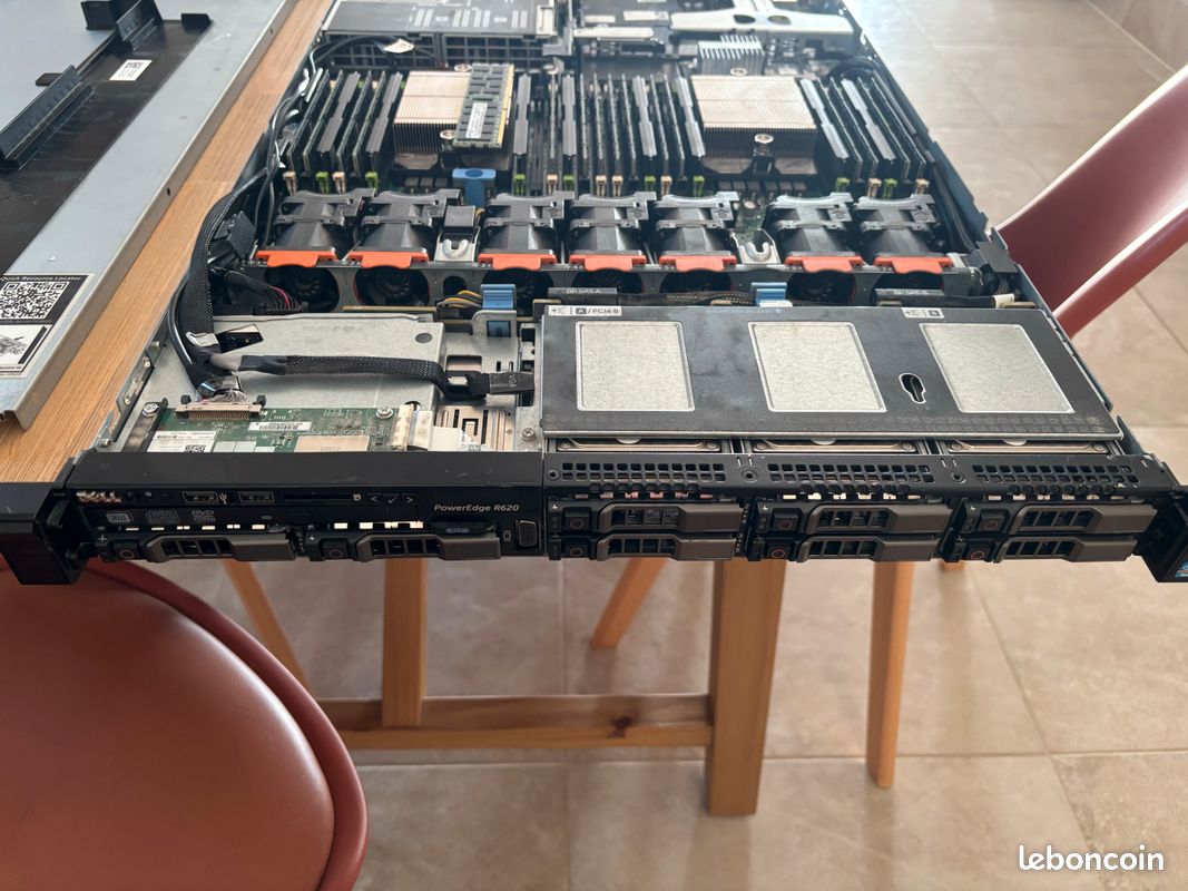 DELL R620 et disques 1,8To (image 1)