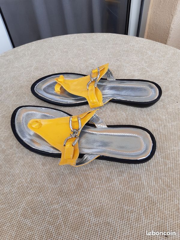 Mules jaunes (image 1)