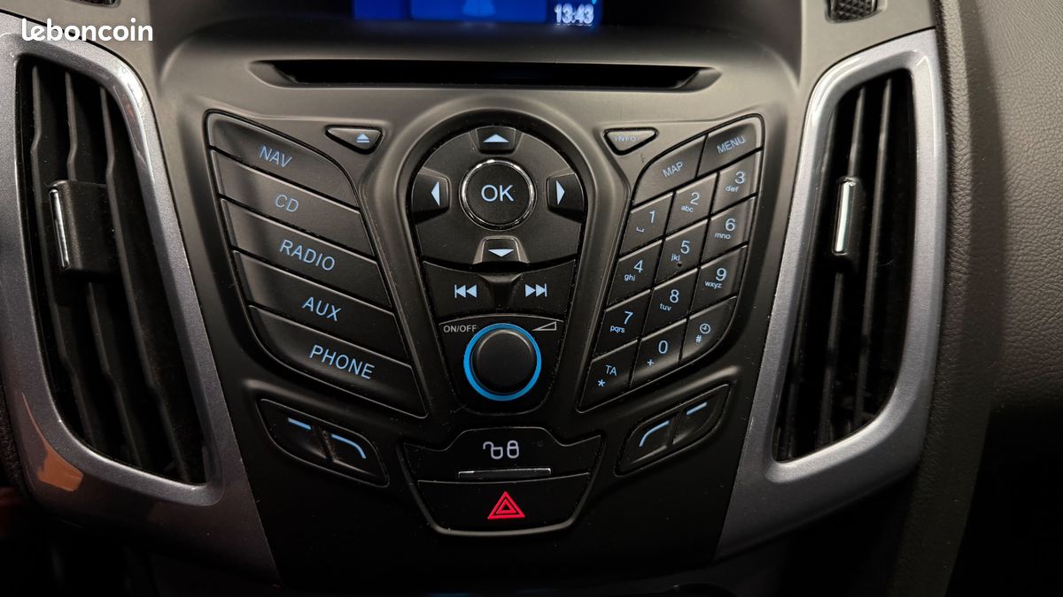 FORD FOCUS SW 1.0 ECOBOOST 125 CH TITANIUM-X START-STOP DISTRIBUTION REMPLACEe (image 37)