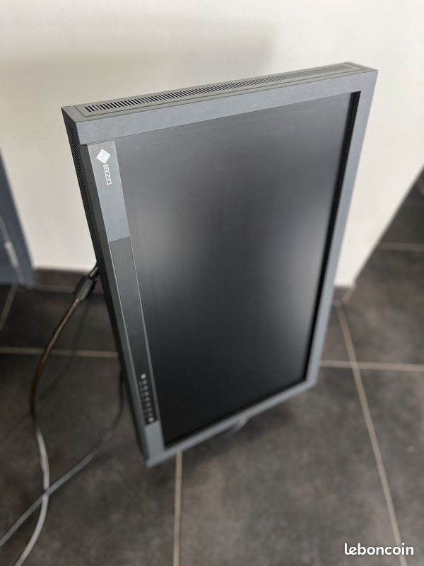27 EIZO CG275W - Caractéristiques