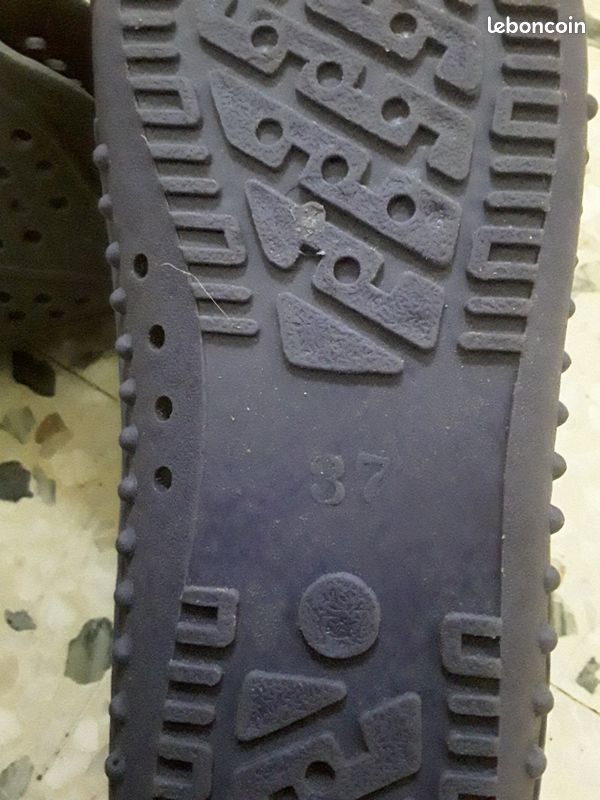 Chaussures d'eau mixtes grises 37 TBE Lili83 (image 3)