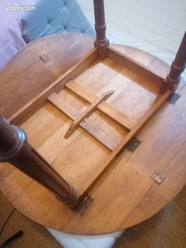 Table ronde bois massif (image 2)