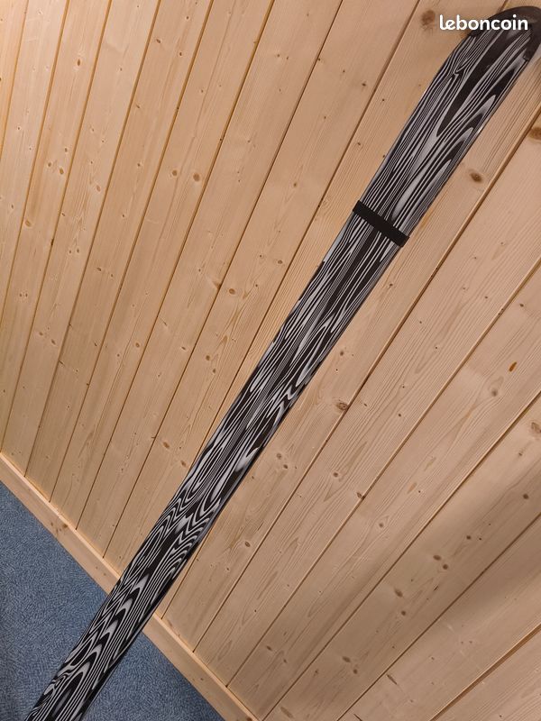 Ski volant chuub neuf pas percé (image 2)