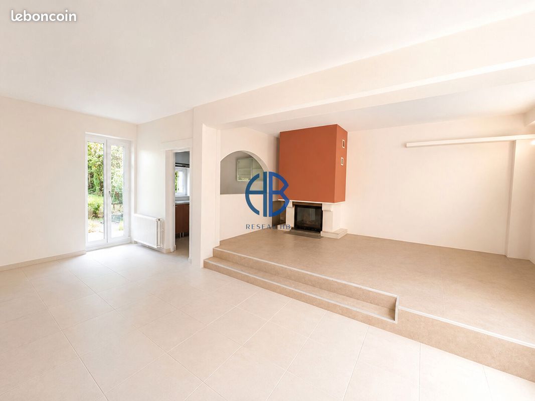 Maison 5 pièces 102 m² · à Les Avenières Veyrins-Thuellin · 102 m² · 210 000 €