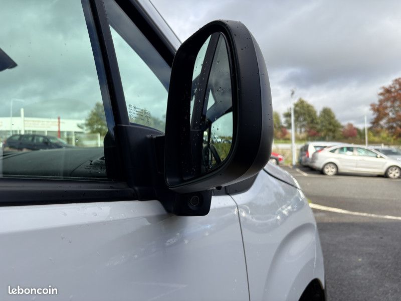 Citroen BERLINGO VAN M 650KG BLUEHDI 100 S&S DRIVER BVM5 (image 8)