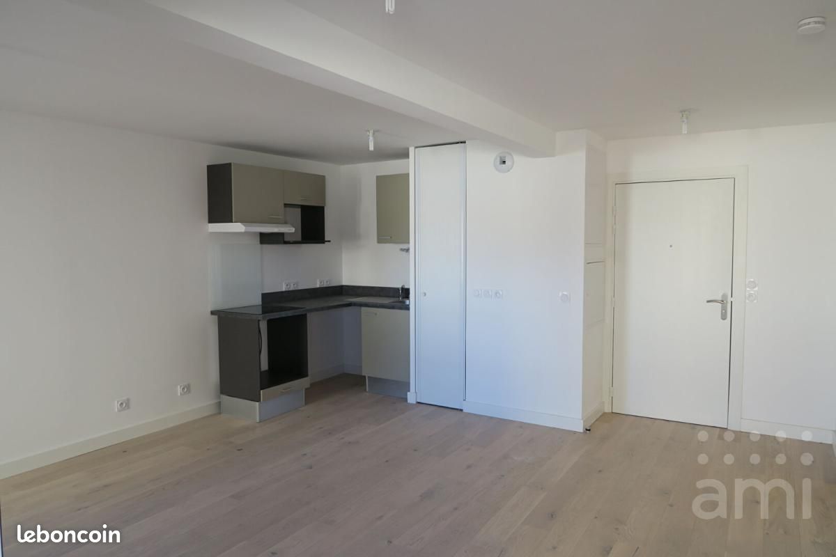 Appartement 2 pièces 44 m² · à Bordeaux · 44 m² · 642 €/mois