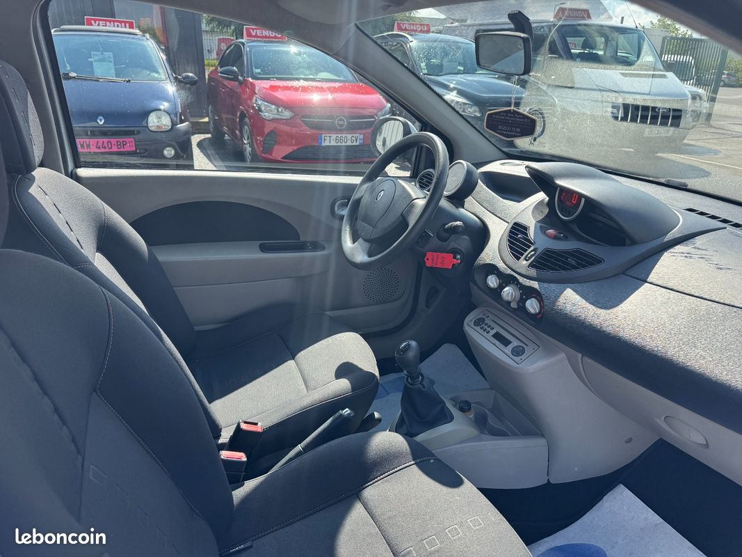 RENAULT TWINGO II Authentique 1.2i 60 CV 160000 KM 02/2008 CLIMATISATION VITRES ÉLECTRIQUES (image 10)