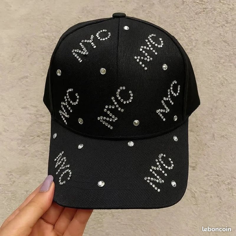 Casquette Femme Noire Avec Ours En Strass - Marque Boutique Parisienne, Taille Unique