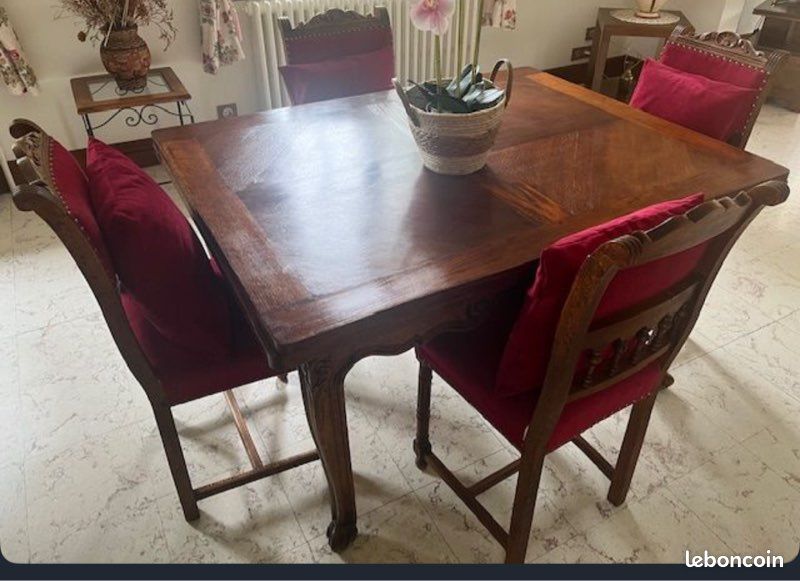Table de salle a manger avec 5 chaises (image 1)