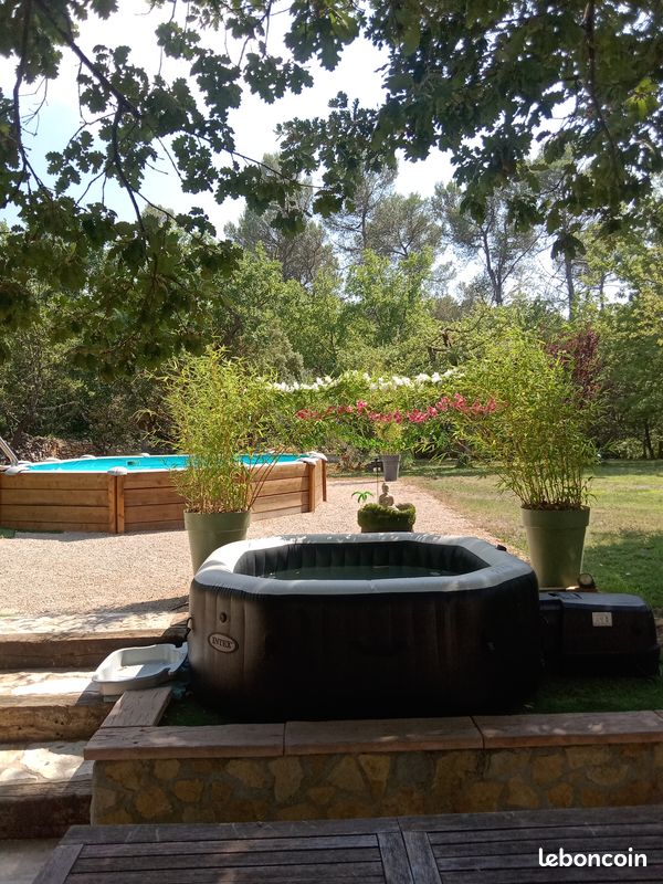 Maison 6 pièces 200 m² · à Saint-Maximin-la-Sainte-Baume · 200 m² · 699 500 €