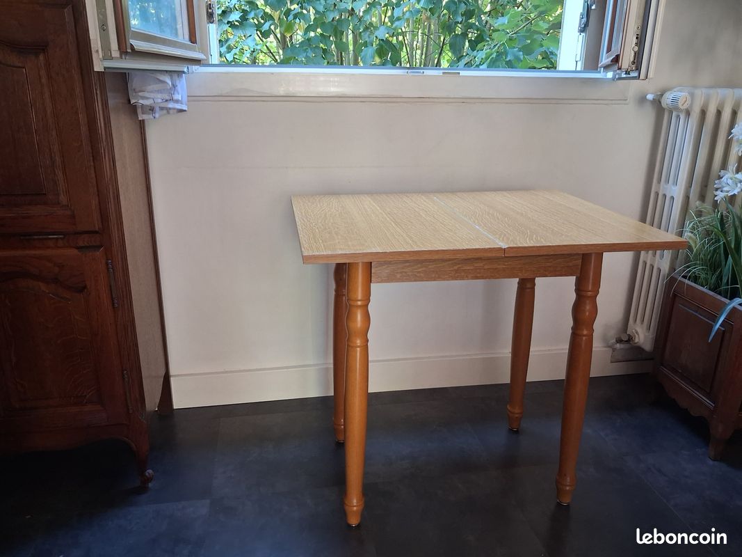 Petite table dépliable (image 2)