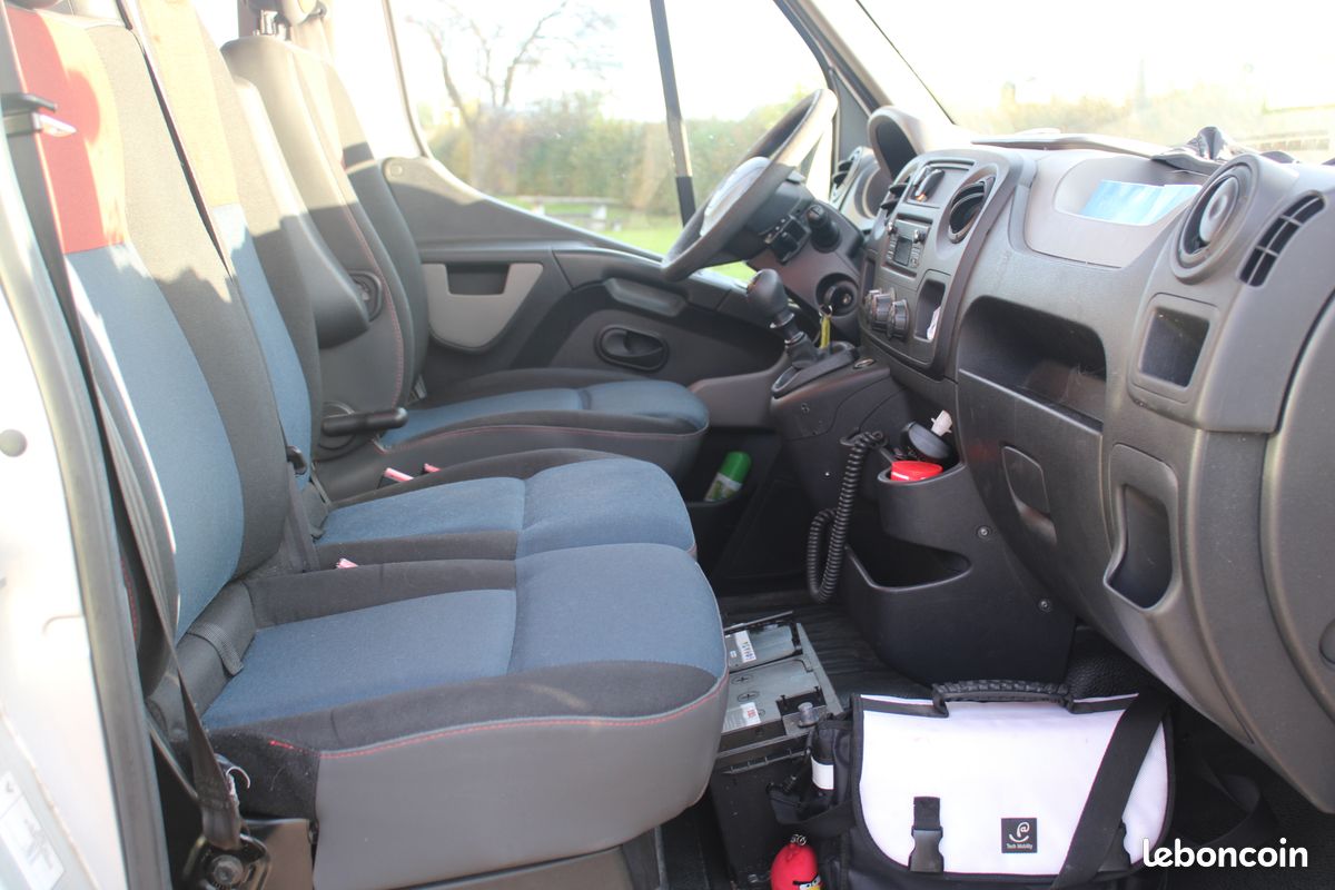 Renault master TCP 2.3 dci 150 cv 17 places assises tva recuperable (image 5)