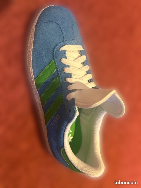 adidas gazelle silver green womens Pegashoes - Basket Adidas Originals Gazelle Bleu ciel/ Noir