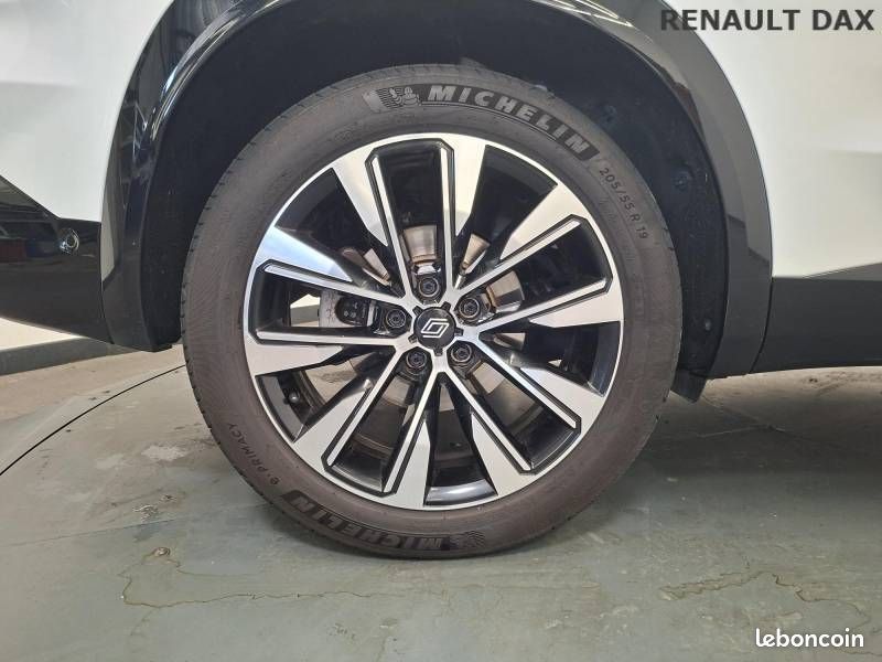 Renault Austral E-Tech hybrid 200 Techno (image 16)