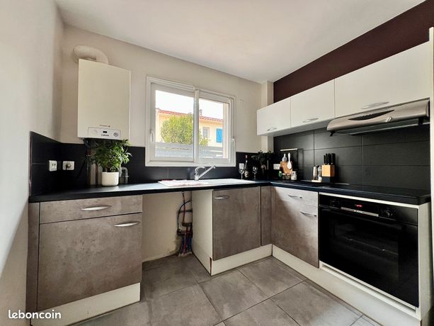 Appartement T3 rez-de-chaussée jardin Parking