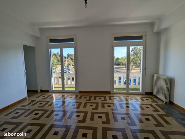 Grand appartement en bord d'aude
