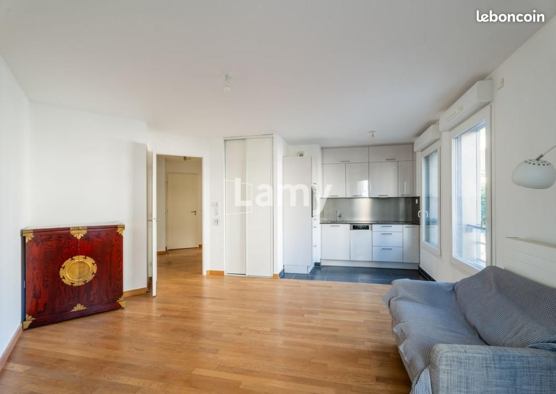 Appartement 3 pièces 56 m² · à Issy-les-Moulineaux · 56 m² · 460 000 €
