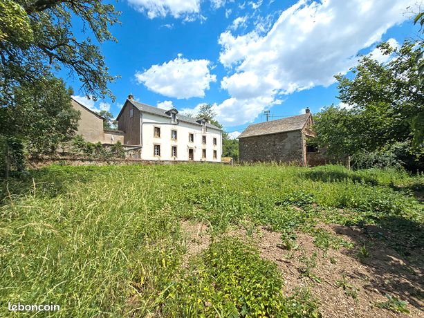 Maison 9 pièces 237 m²