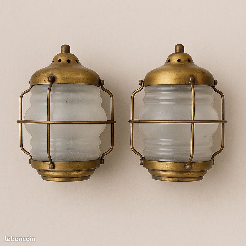 Paire D'appliques Murales Vintage – Sans Marque – Fixation Murale – Occasion