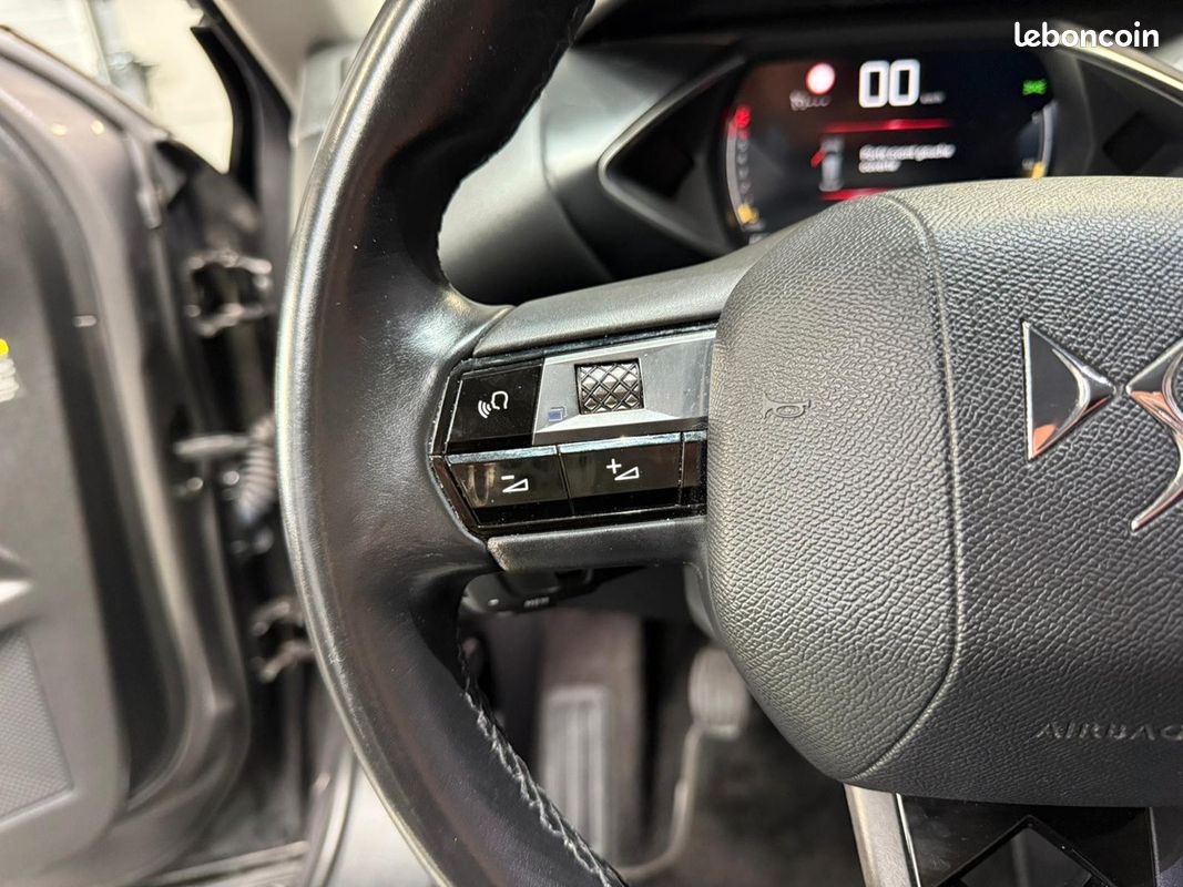 DS DS 3 Crossback 1.2 PURETECH 100 GRAND CHIC - CUIR - CARPLAY (image 22)