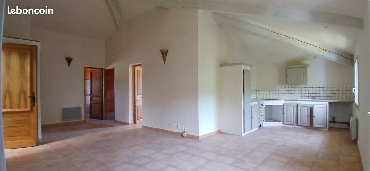 Appartement 3 pièces 76 m² · à Gardanne · 76 m² · 980 €