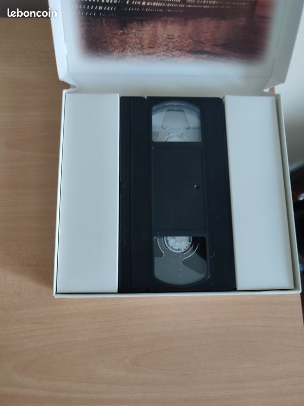 Coffret VHS Titanic (image 4)
