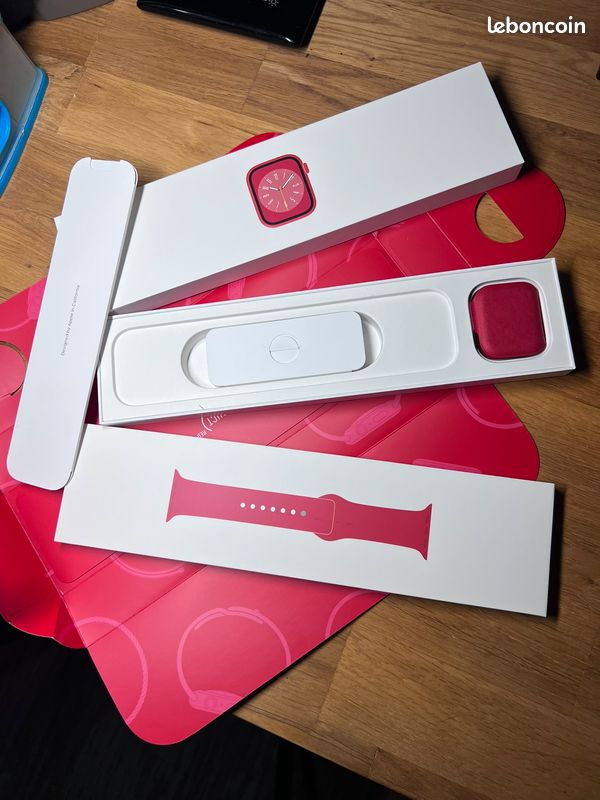 Apple Watch series 8 (RED PRODUCT) 45mm - Très Bon état (image 2)