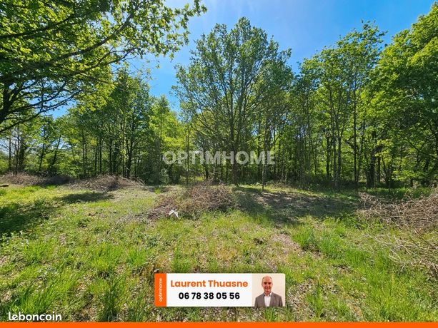 Terrain 2 507 m² Limeyrat