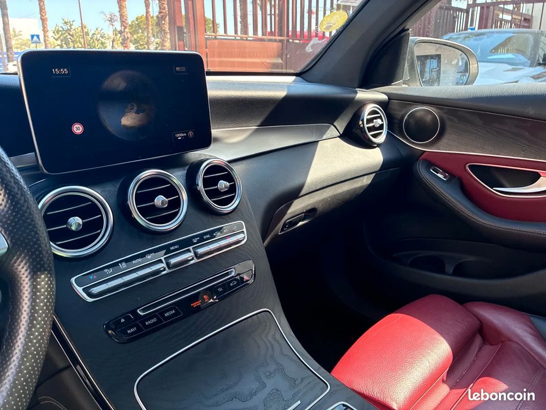 MERCEDES-BENZ GLC Coupé 250D Fascination - 2017 - Toit Ouvrant - Caméra 360° (image 16)