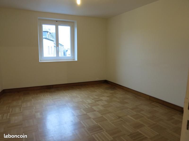 Appartement 1 pièce 47 m² · à Carhaix-Plouguer · 47 m² · 445 €/mois