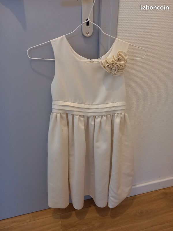 Robe de cérémonie enfant (image 1)