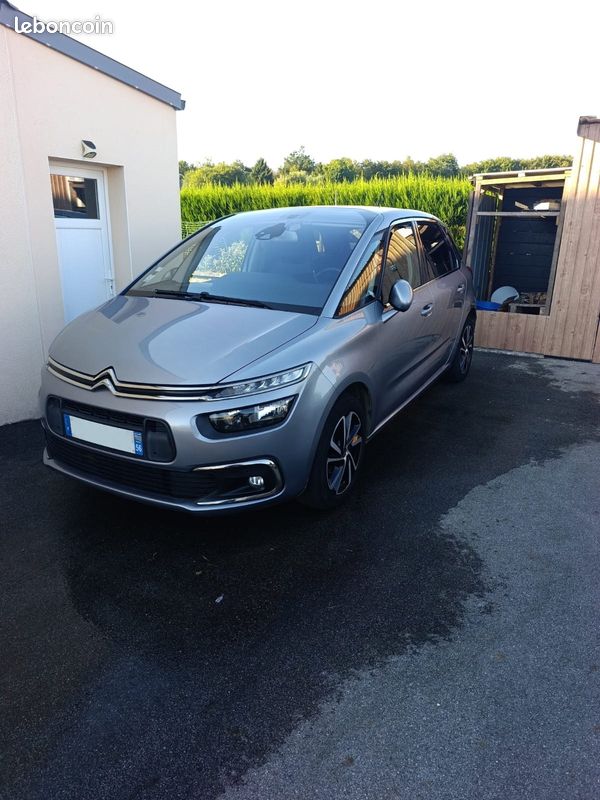 Citroën C4 SpaceTourer PureTech 130ch EAT8 (image 1)