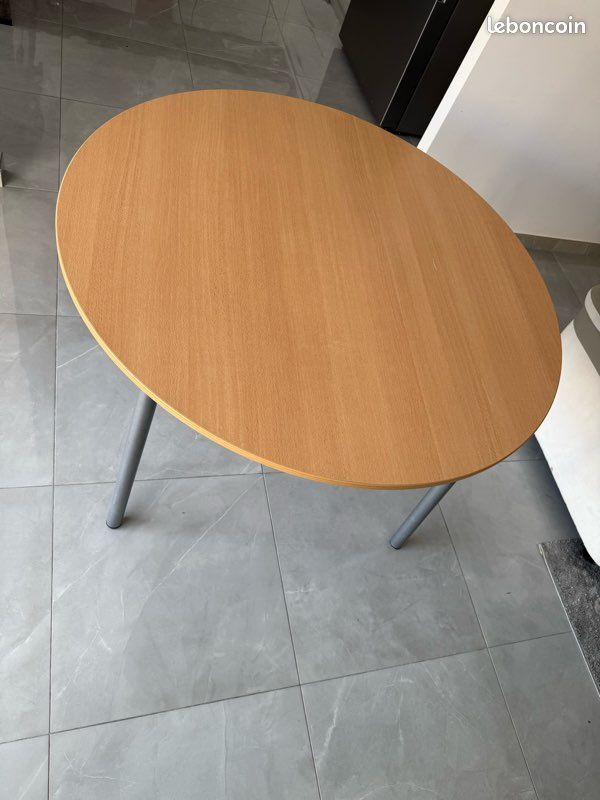 Table ronde (image 2)