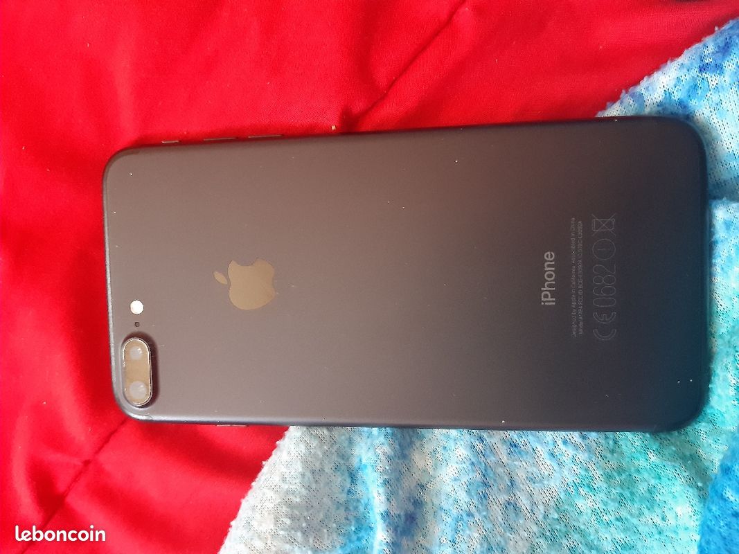 IPhone 7 Plus 32 go noir de jais (image 3)