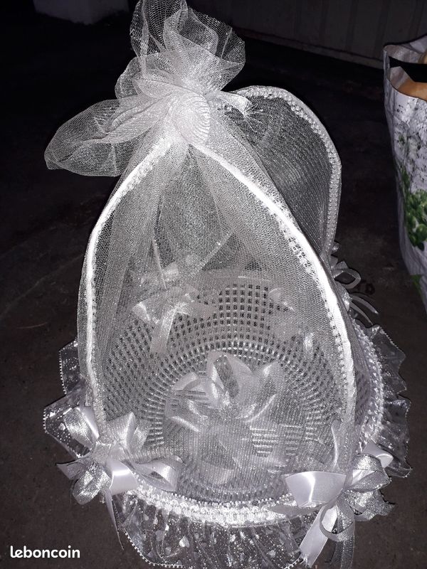 Panier de décoration pour mariage ou autre envoyé (image 1)