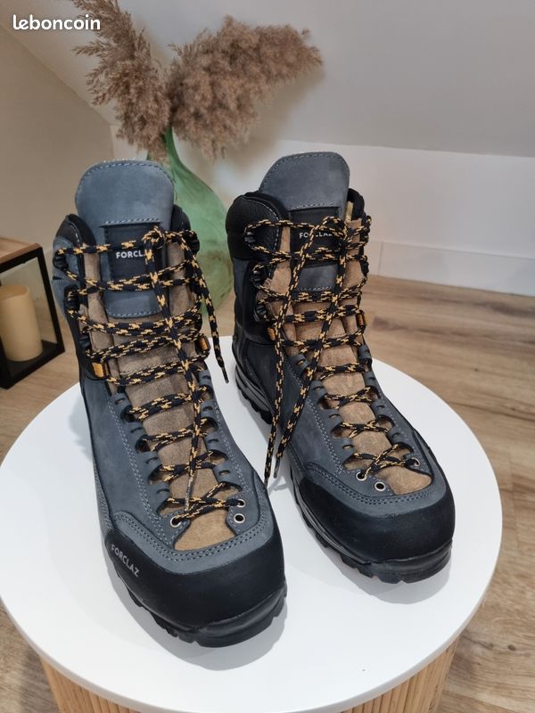 Bottes Chaussure Trekking Decathlon Randonnée Neige Decathlon - Main Image