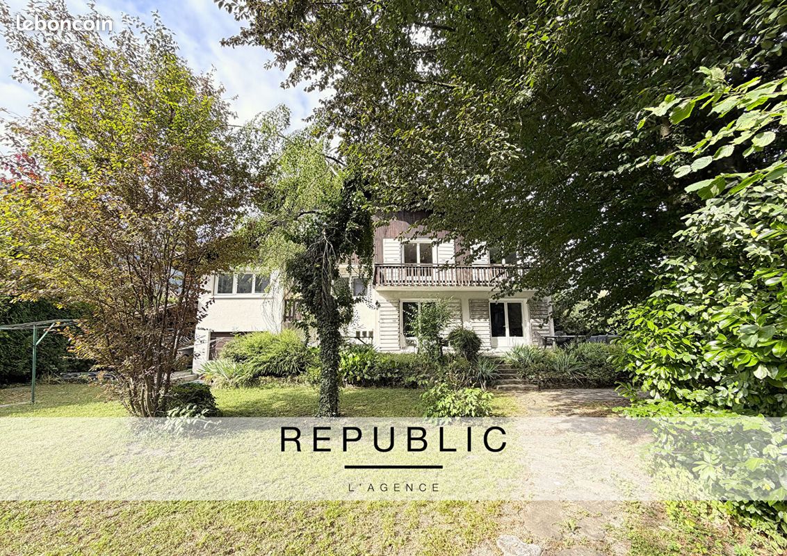 Maison 7 pièces 170 m² · à Ugine · 170 m² · 390 000 €