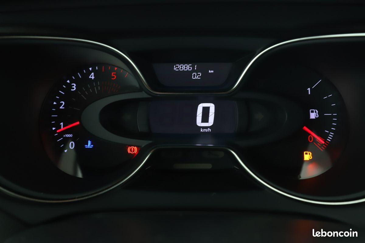Renault Captur 1.5 dCi Intens 90 ch (image 16)