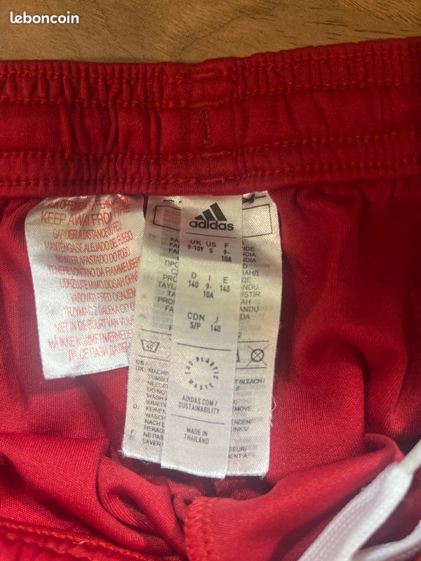 Short Adidas foot (image 3)