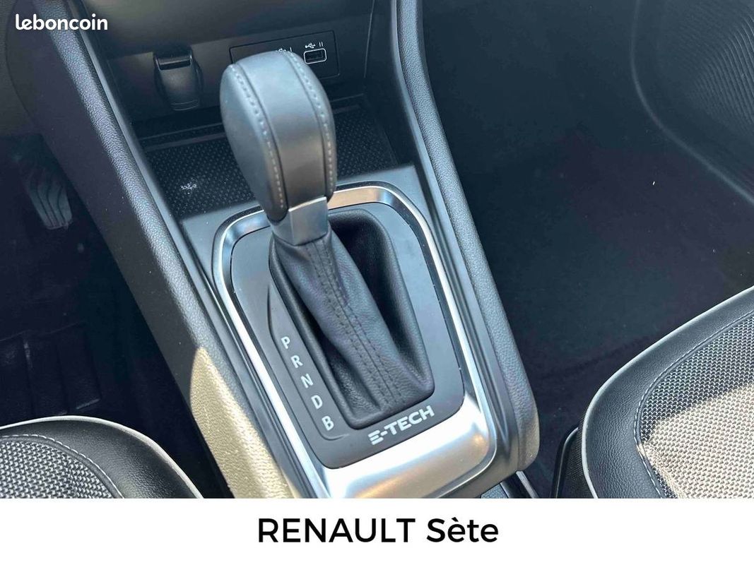 RENAULT Captur E-Tech full hybrid 145 Techno (image 15)