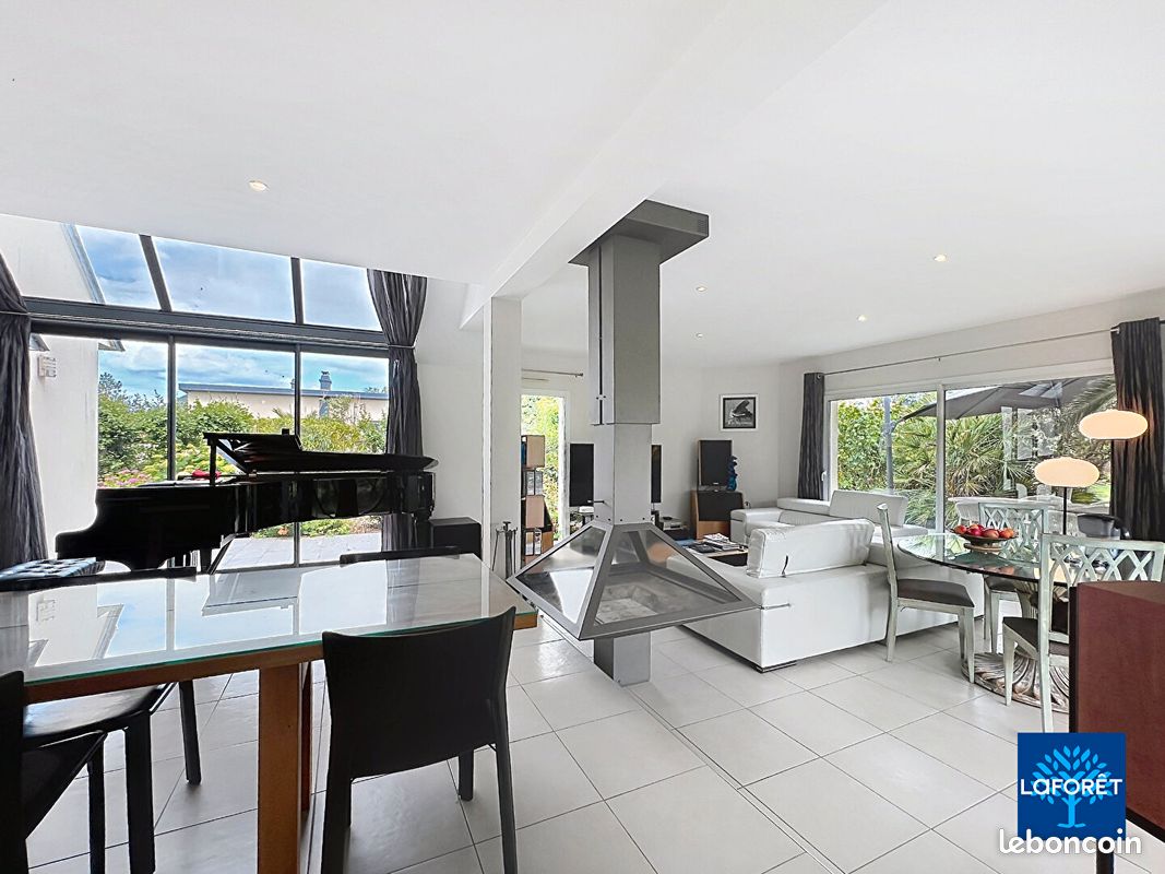 Maison 6 pièces 230 m² (image 3)