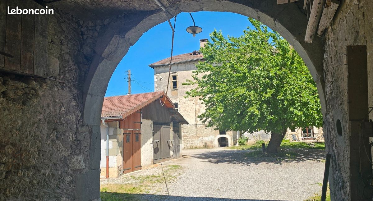 Maison 7 pièces 199 m² · à Chindrieux · 199 m² · 380 000 €
