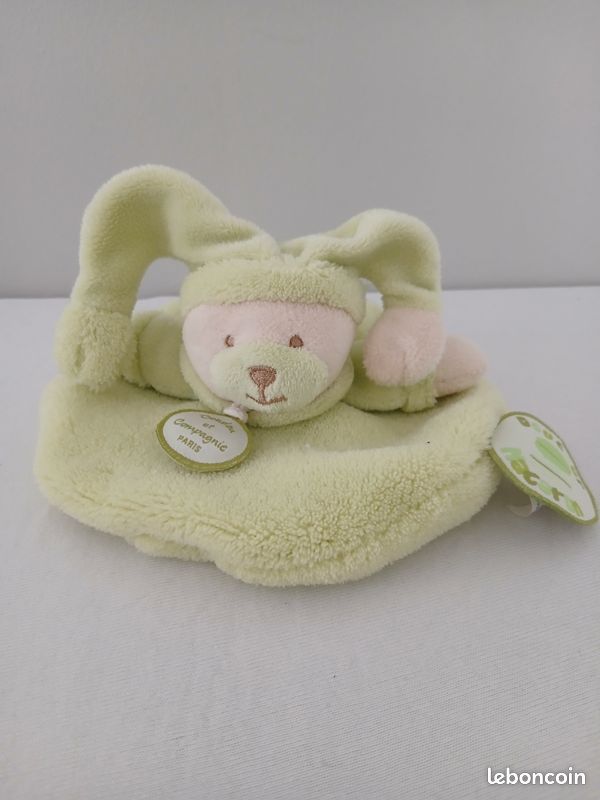 Doudou et compagnie douceur macaron vert (image 1)