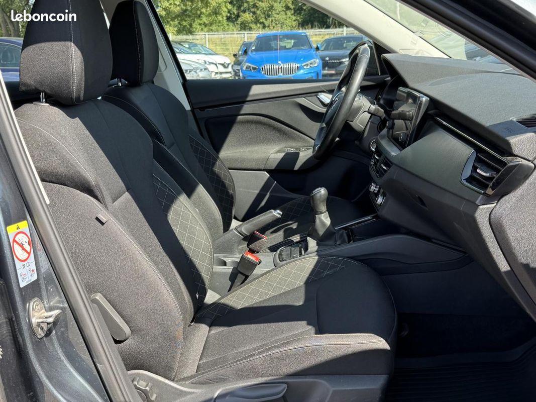 SKODA KAMIQ 1.0 TSI Evo 110ch Ambition 1erMain Keyless Carplay Hayon Electrique Siege chauffant (image 10)