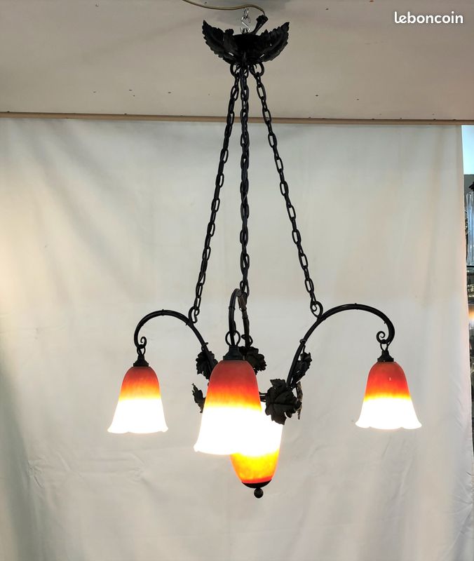 Lustre / suspension ART DECO fer forgé et pâte de verre signé SCHNEIDER (image 2)