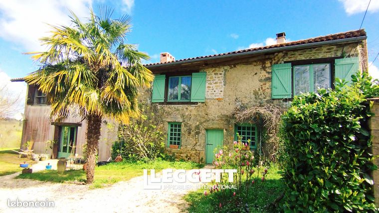 Maison 8 pièces 286 m²