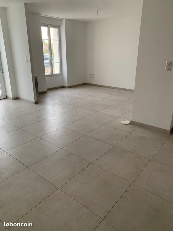 Maison 3 pièces 95 m² · à Belleville-sur-Meuse · 95 m² · 895 €