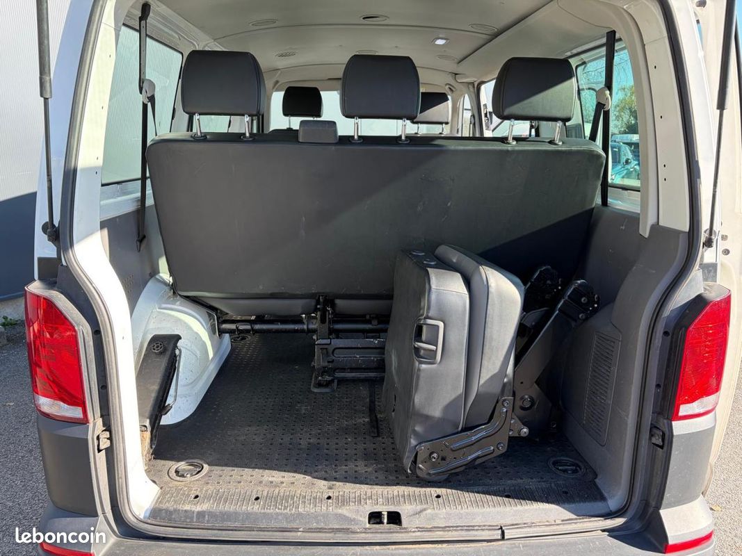 VOLKSWAGEN TRANSPORTER T6 MINIBUS 8 Places 2.0 TDI 110 Business Line (image 14)